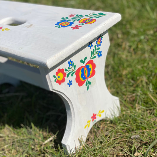 Stolička folklor - bílá