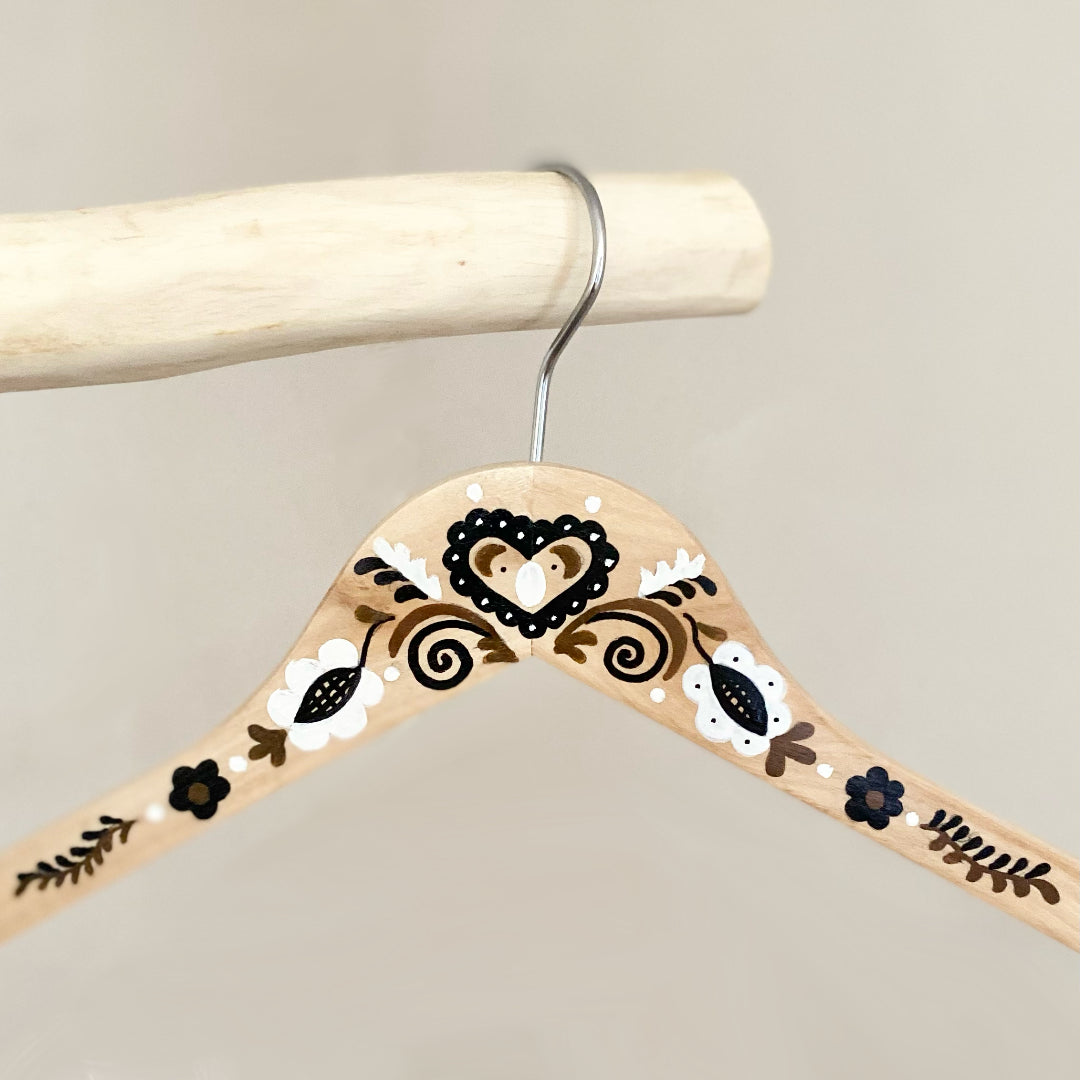 Ramínko folklor - dřevo, hnědá