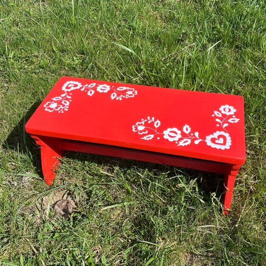 Stolička folklor - červená