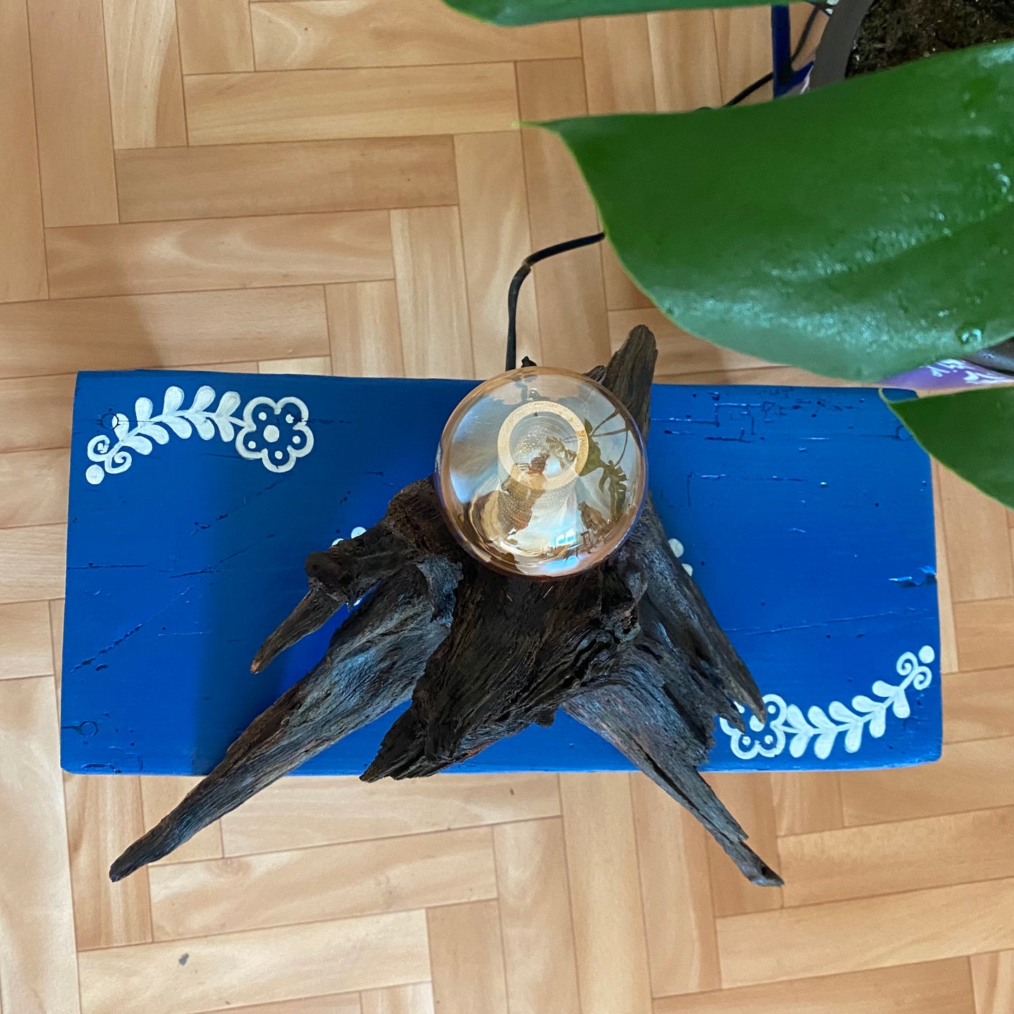 Lampa Roots Věž
