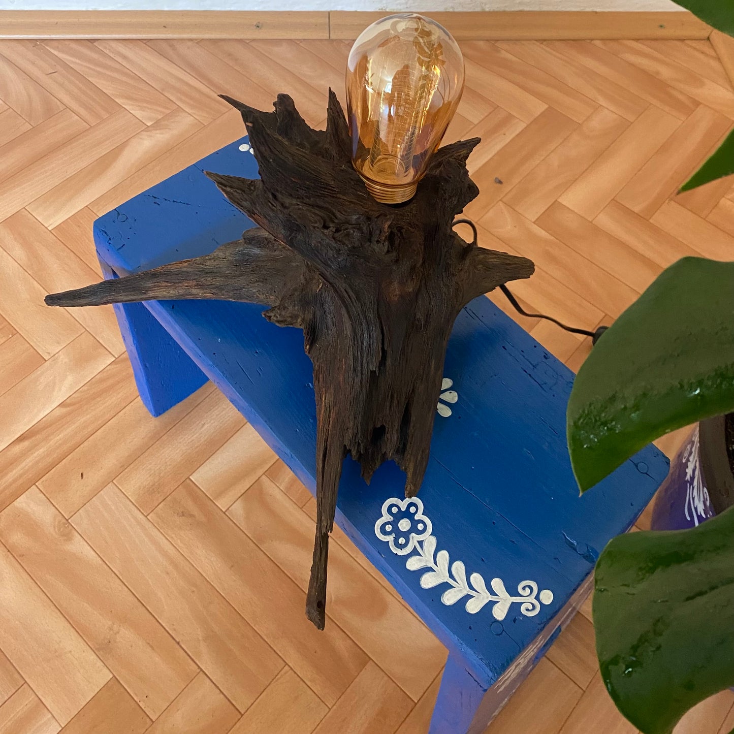 Lampa Roots Věž